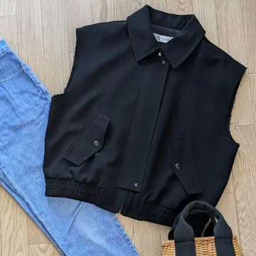 ZARA 자라 셔츠넥 포켓 베스트 블랙 XS 겉옷 빅
