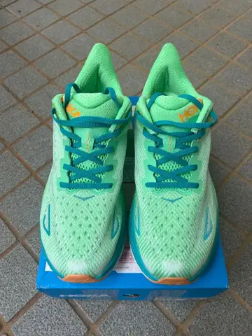 호카 오네오네 클리프톤 9 10D 러닝화