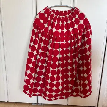 빨간색과 화이트 도트 무늬 롱 스커트