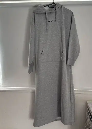 ROXY 후드 부착 롱 스커트