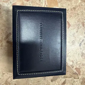 미사용급 박스 포함 타미힐피거 접이식 지갑 블랙 가죽 남성용