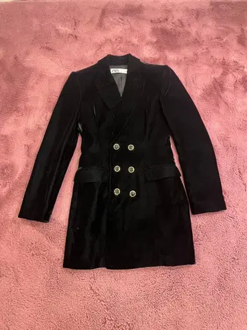 ZARA 블랙 테일러드 자켓 벨로아
