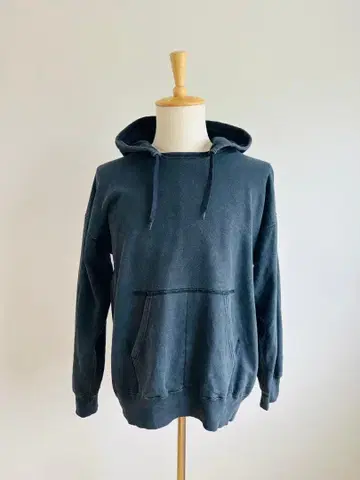 REMI RELIEF / 후가공 풀오버 후드티