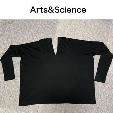 [컨디션 최상] Arts&Science 아츠앤사이언스 V넥