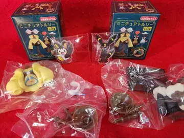 포켓몬 미니어처 토르소 마네킹 카밀레 & 에몽가 버튼 & 블래키