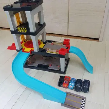 카즈 액션 코스 미니카 포함