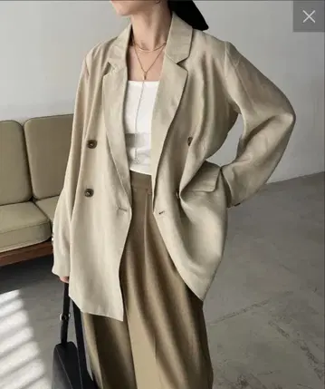 CAPRICIEUX LE'MAGE(르마쥬) 라이트 테일러드 자켓