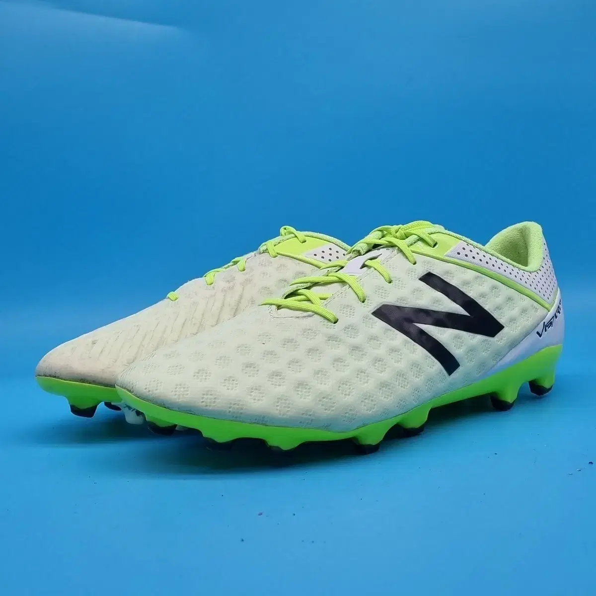 ooo New Balance Visaro Pro Soccer Cleats 270 | Bunjang Global