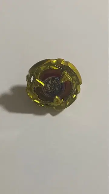 베이블레이드 X 헬즈 사이즈 4-60T 골드