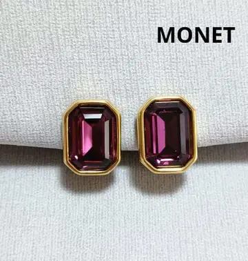 o75 MONET 퍼플 에메랄드컷 골드 귀걸이 보라색