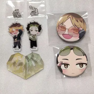 기븐 스마일 베이스 카페 아크릴 스탠드 캔뱃지 히이라기 마후유