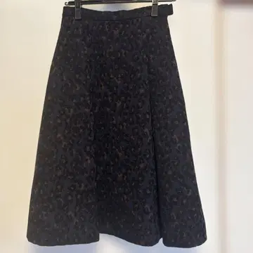 자카드 원단 레오파드 무늬 블루 계열 플레어 스커트 롱