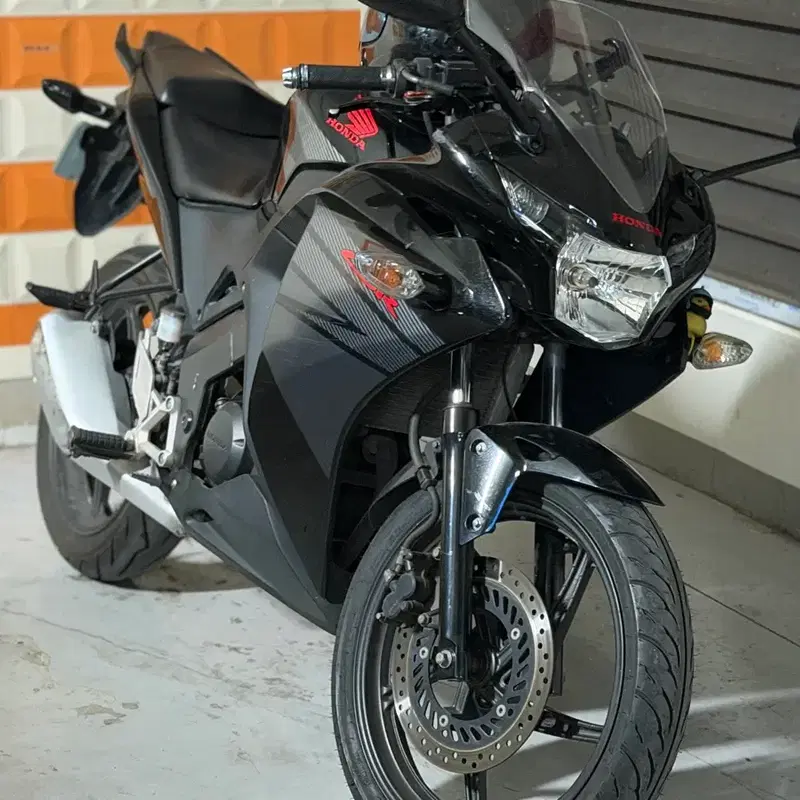 cbr125r 16년식 판매합니다