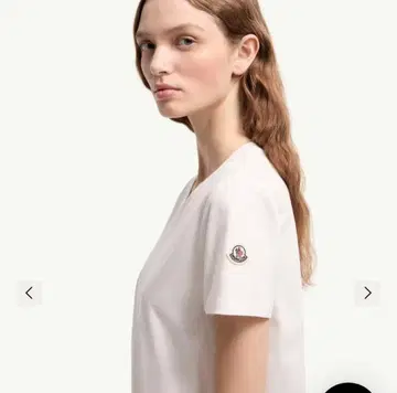 GW 가격 MONCLER 화이트 반팔 티셔츠