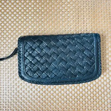 블랙 가죽 꼬임 반지갑