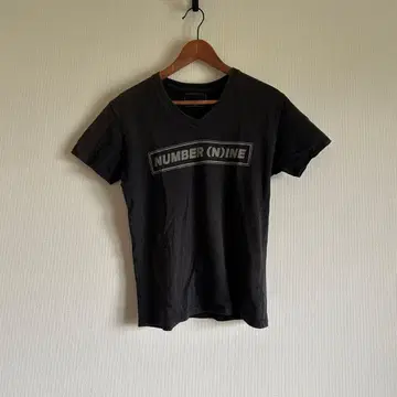 넘버 나인 V넥 티셔츠 블랙