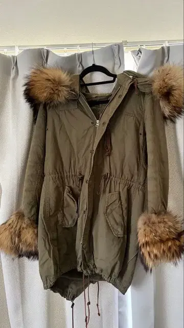 pangji 올리브색 모즈 코트 퍼 포함