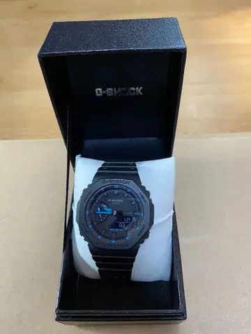 새상품급 작동품 G-SHOCK GA-2100