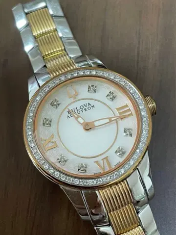 브로바 아큐트론 다이아 손목시계 BULOVA