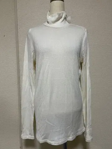 KUMIKYOKU 빅 사이즈 6 오프화이트 터틀넥 티셔츠 미사용 7273