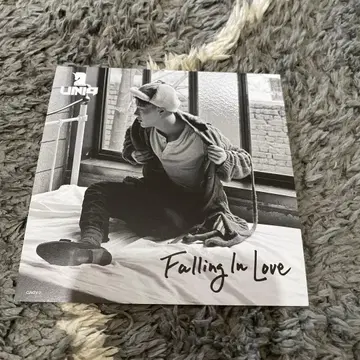 Uniq 승연 falling in love 트레이딩 카드