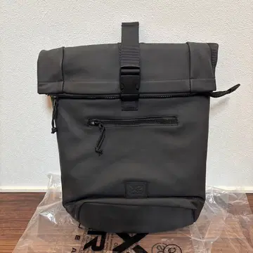 [ 미사용 ] XRAY JEANS 롤탑 랩탑 남녀 공용 블랙