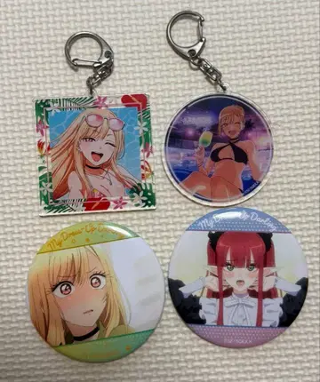 그 비스크돌은 사랑을 한다 캔뱃지 와 아크릴 키링 세트