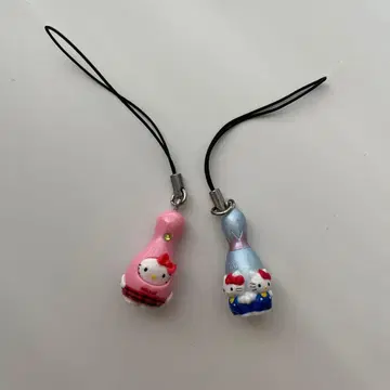 헤이세이 레트로 라운드원 콜라보 헬로키티 스트랩 2개