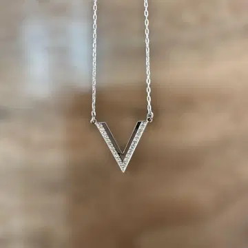 Swarovski V자형 스톤 목걸이