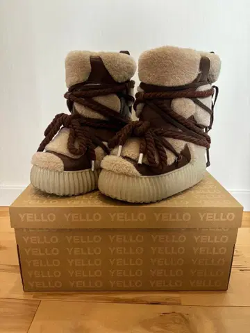 YELLO 브라운 퍼 부츠