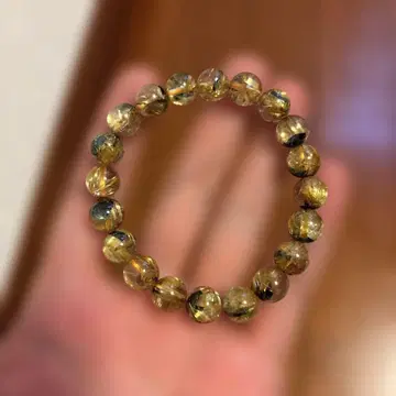 정말 예쁜 태양 루틸! 헤마타이트가 많아요! 파워가 대단해요!