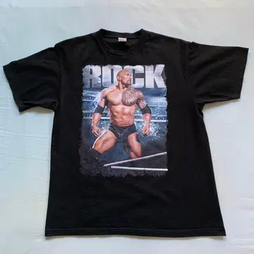 WWE 더 락 T셔츠