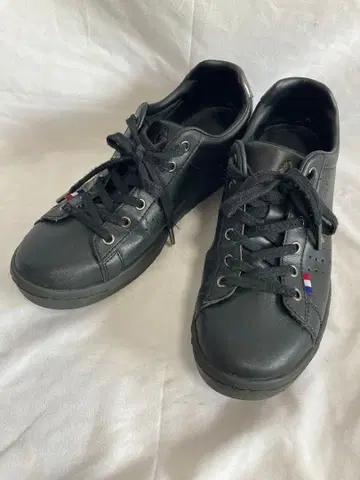 르꼬끄 스포르티브 블랙 스니커즈 24.5 LA 로랑 리프트MF