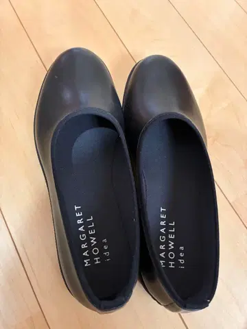 MARGARET HOWELL 블랙 레인 슈즈