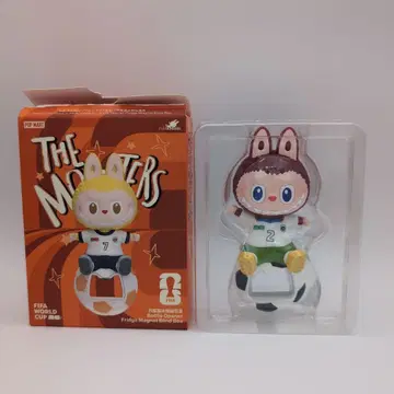 POPMART LABUBU FIFA 마그넷 병따개