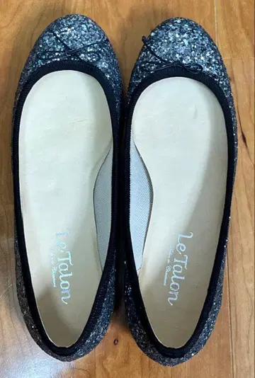 [ 새상품급 ] Le Talon 블랙 글리터 플랫슈즈 36 1/2