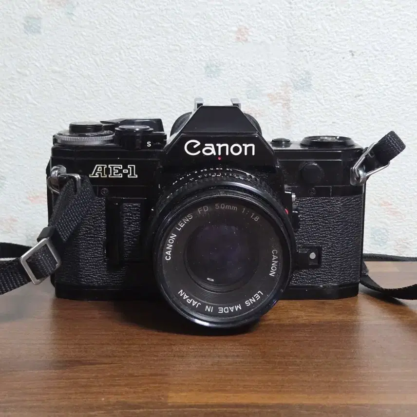 캐논 AE-1 필름 카메라 빈티지 카메라
