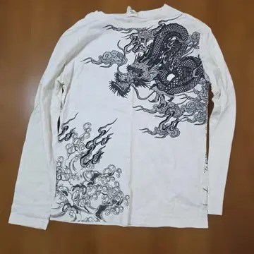 드래곤 그래픽 긴팔 T셔츠