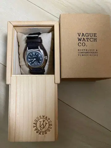 VAGUE WATCH COUSSIN EARLY MIL