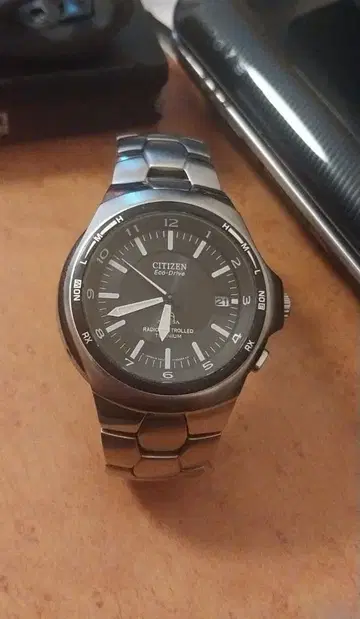 CITIZEN Eco-Drive 블랙 손목시계