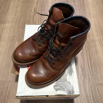 RED WING 9016 8.5D 26.5
