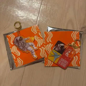 미세스 젠진 이뮤터블 랜덤 아크릴 키링 2개 세트