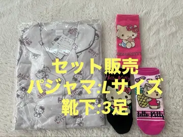 세트 판매: Hello Kitty 파자마 L 사이즈 + 삭스 3켤레 세트