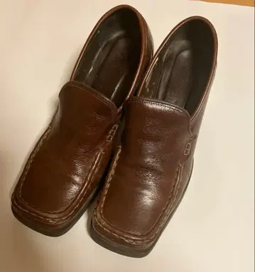 브라운 가죽 로퍼 중간 굽