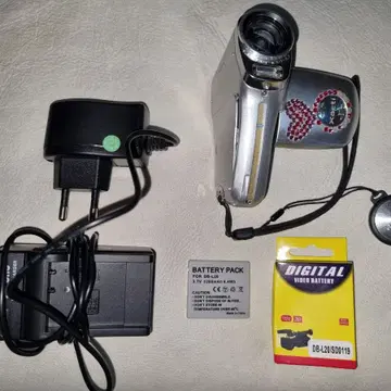 Sanyo Xacti DMX- C40 | 산요 작티 디지털 캠코더 | 브랜드 중고거래 Sanyo Xacti DMX- C40 | 산요 작티 디지털 캠코더 | 브랜드 중고거래