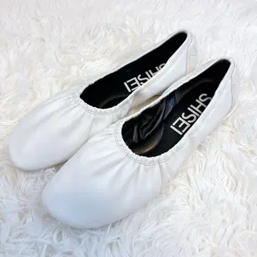 [ 새상품급 ] SHISEI 개더 발레 슈즈 가죽 화이트 37
