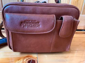 가죽 브라운 숄더백