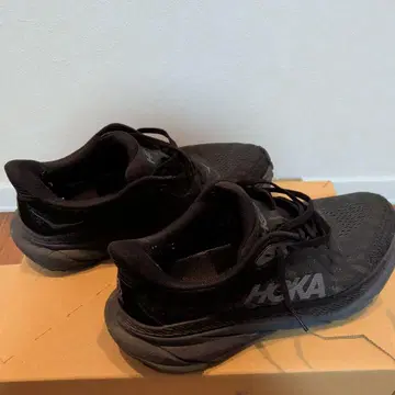 HOKA CHALLENGER 러닝화 블랙