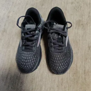 브룩스 러닝화 블랙