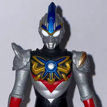 울트라 히어로 소프트 비닐 오비트리니티